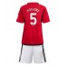 Manchester United Harry Maguire #5 Hjemmedraktsett Barn 2023-24 Kortermet (+ Korte bukser)